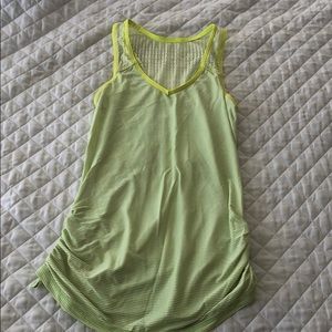 Lululemon tank